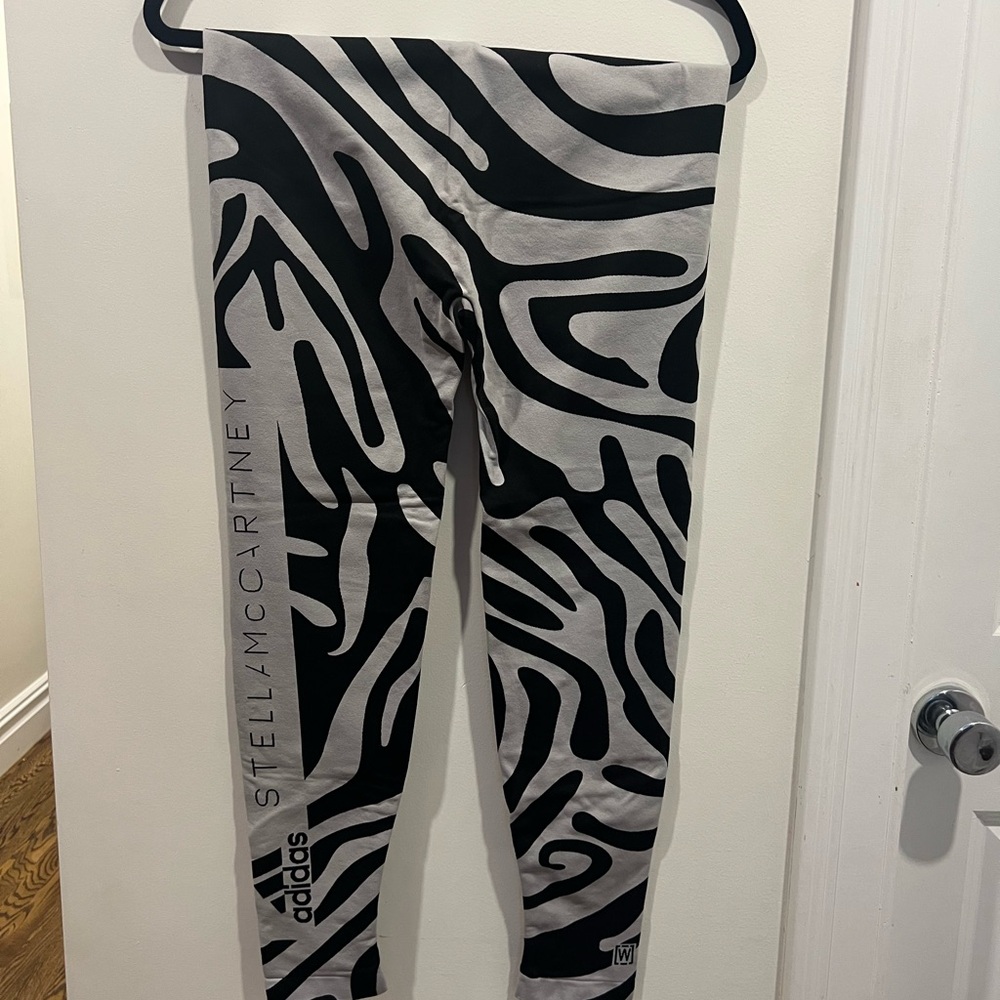 Stella McCartney/Adidas Black and Gray Leggings with animal pattern NWOT